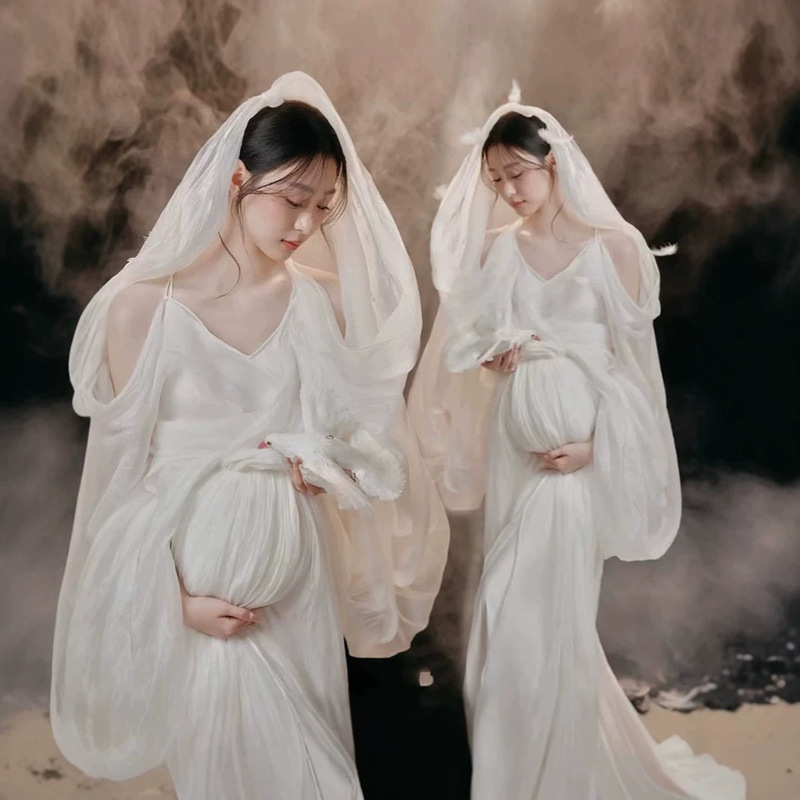 Maternity photo shoot clothing for photo studios, French-style pure and desirable cool atmosphere dress for pregnant mothers to take photos at home Maternity photo shoot clothing for photo studios, French-style pure and desirable cool atmosphere dress for pregnant mothers to take photos at home