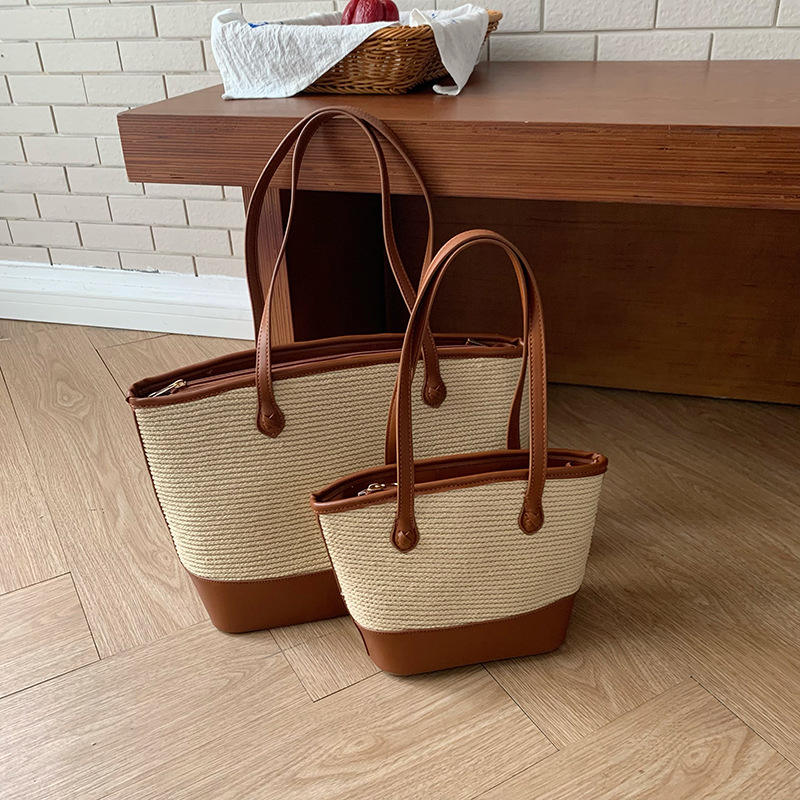 Femmes Grande Toutes Les Saisons Paille Couleur Unie Mode Carré Fermeture Éclair Sac À Main display picture 1