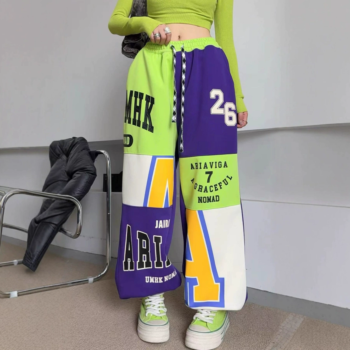 欧货休闲卫裤女2025秋季新款拼色A字立体印花松紧腰抽绳束脚长裤