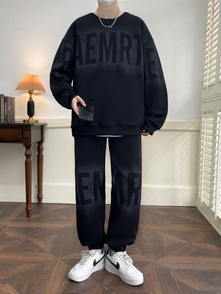 Suéter de cuello redondo para hombres primavera y otoño estilo de diseño de cabeza de estilo de estilo de primavera de moda de estilo relajado moda deportiva ocio de dos piezas conjunto primavera