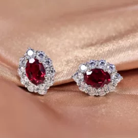 戒指;项链;耳钉