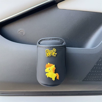 on the Car Door, Water Cup Holder, Car cup holder/beverage holder - wuma-black-tea-cup-storage-bucket