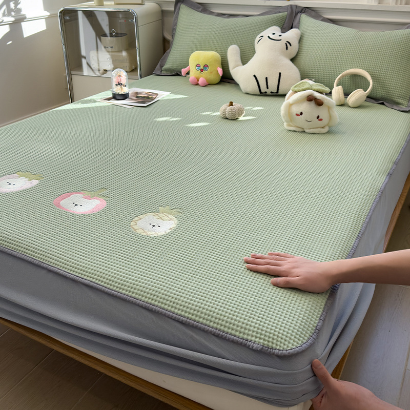 2025 nuevo estilo waffle cool silueta de seda de hielo sábana de cama de una sola pieza funda protectora de colchón fresco funda de cama de dibujos animados