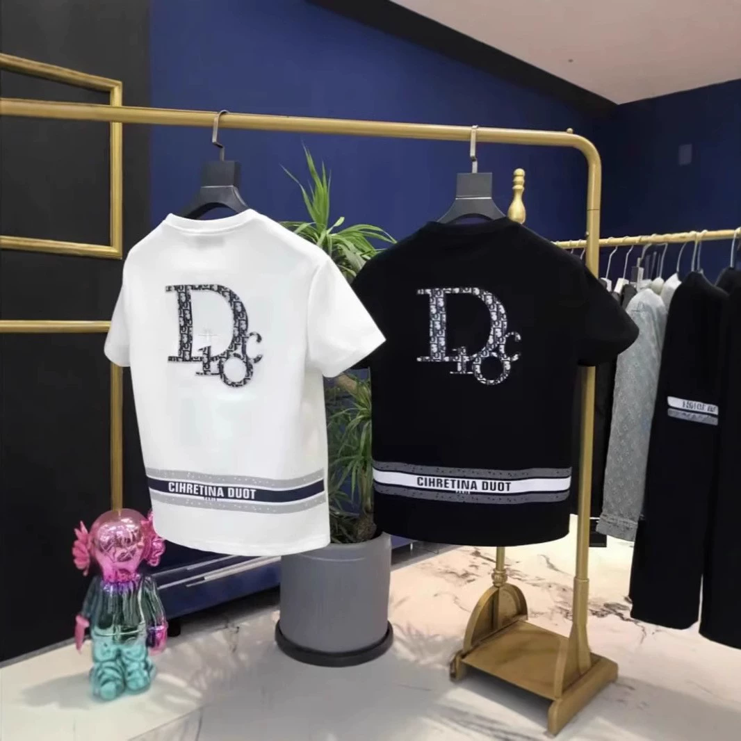 2025 новых мужских коротких рукавов с буквенным принтом, модный стиль для пар, круглый вырез, короткие рукава, дышащие, свободные, универсальные, полу