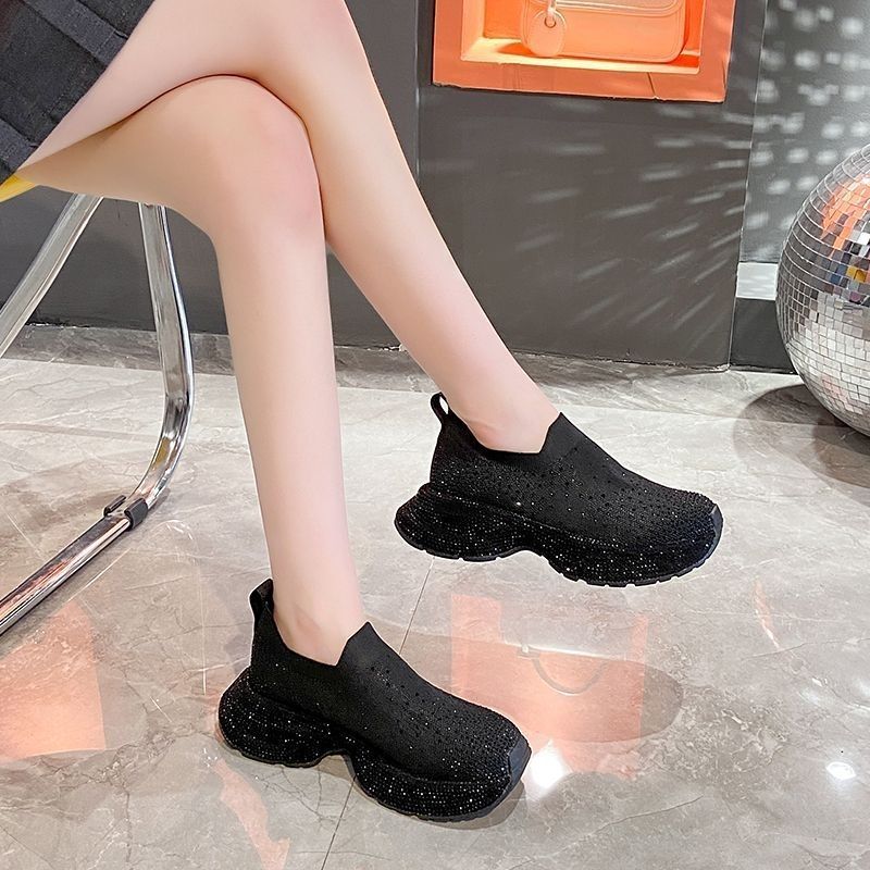Fashionable sexy comfortable casual footwear platform for leisure