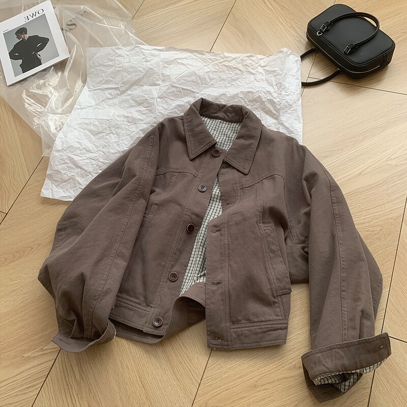 Retro Hong Kong Style Ins Off-White Denim Jacket for Women, Long-Sleeved, 2025 Autumn New Model, Turn-Down Collar, Single-Breasted Jacket Retro Hong Kong Style Ins Off-White Denim Jacket for Women, Long-Sleeved, 2025 Autumn New Model, Turn-Down Collar, Single-Breasted Jacket