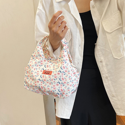 Japanese-style small floral shoulder bag, cross-border new model, suitable for office commuting, hand-held bento bag, large capacity, student lunch bag