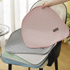 夏のアーチ形の涼しい席の椅子は通気性の食事のテーブルと椅子の座布団の半円のu型の馬蹄形の涼しさを感じます。