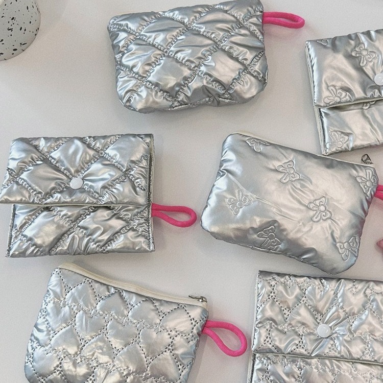 4731 ins Blogger Lingge 실버 귀여운 핸드 백 메이크업 변경 가방 운반 위생 가방