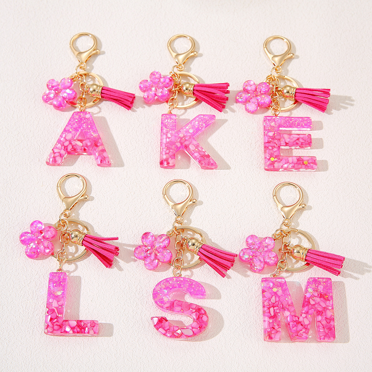 Personalizada nueva letra rosa llavero de resina piedra letra flor colgante llavero accesorios bolsos de mujer