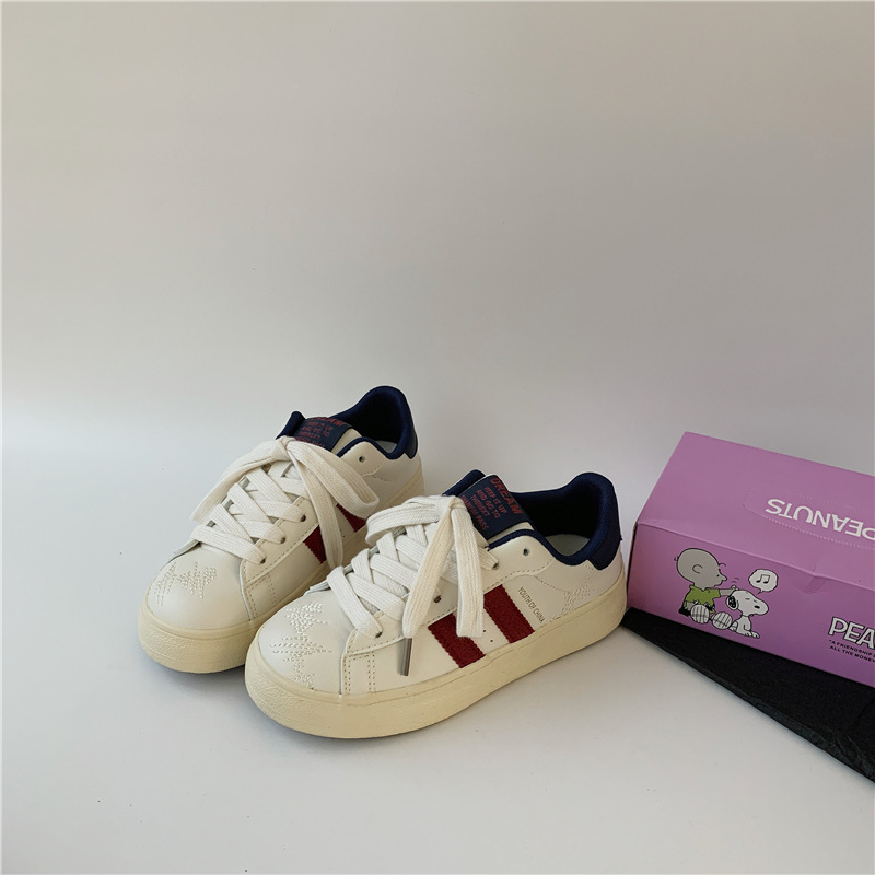 White Shoes Women's Ins-style 2024 New Niche Fashion Casual Women's Shoes Korean-style All-match Fashionable Shoes Far Wave 5357