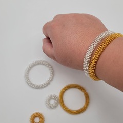 Cross-border spring steel bracelet decorative meridian activity spring gold and silver color wrist massage spring stress relief toy
