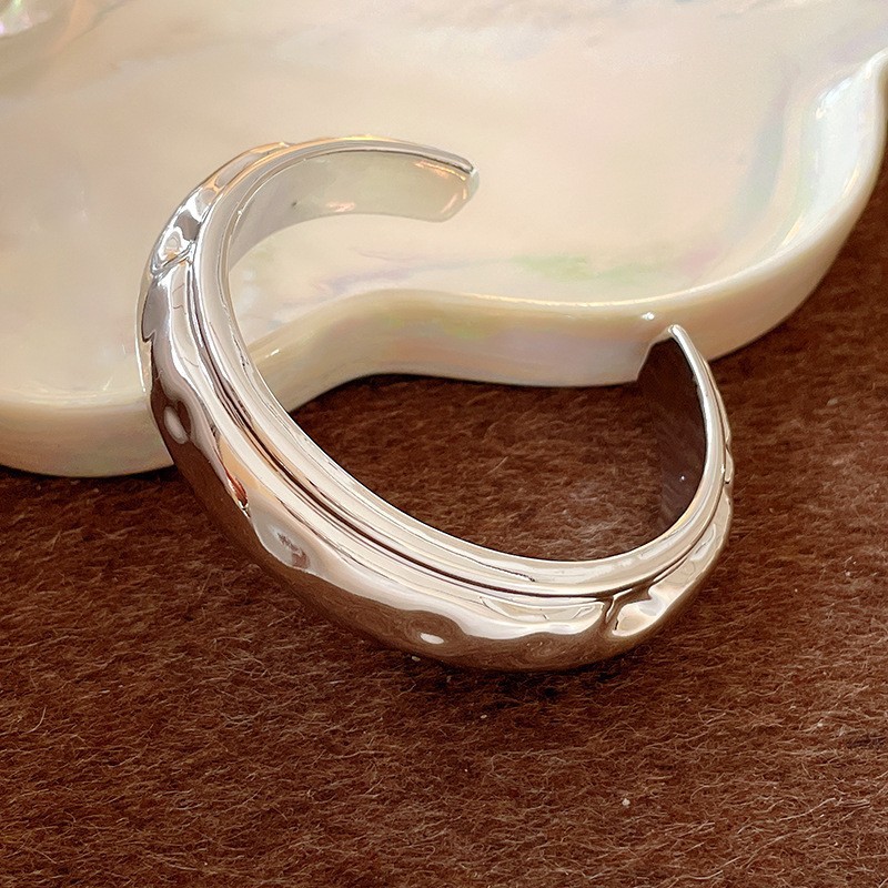 Pulsera abierta de onda transfronteriza europea y americana, pulsera de estilo frío exagerada de nicho, joyería de alta gama de lujo ligero de moda al por mayor