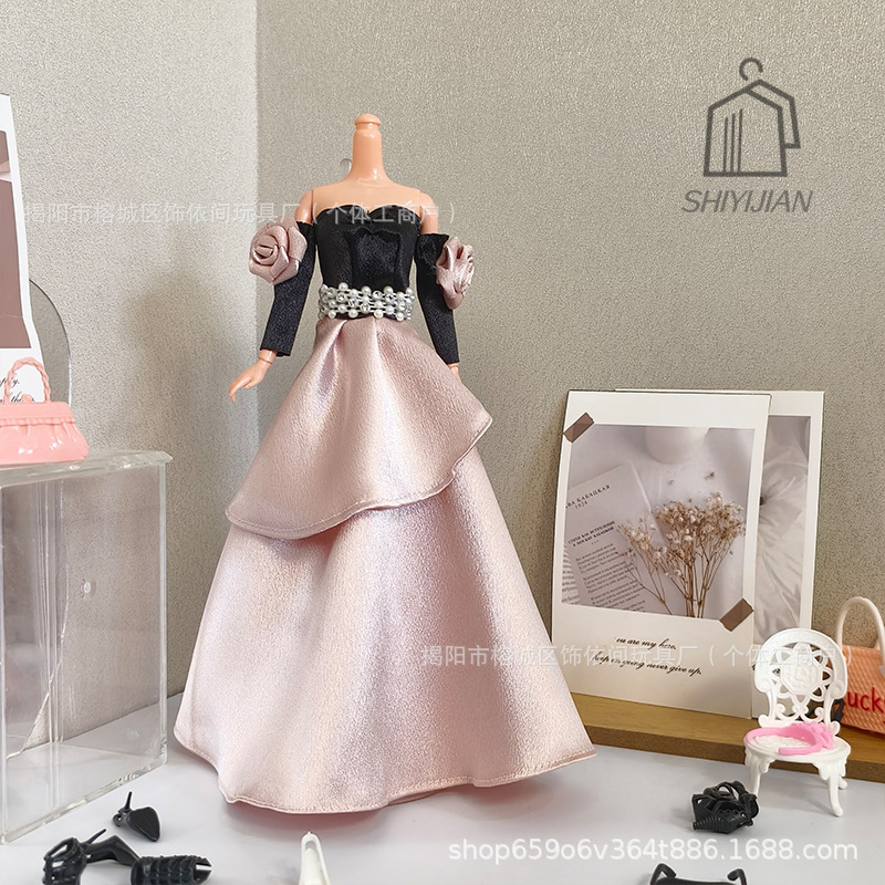 New Style 6-Point 30cm Barbie Doll Dress Gown with Slit Evening Gown Satin Princess Dress Amazon
