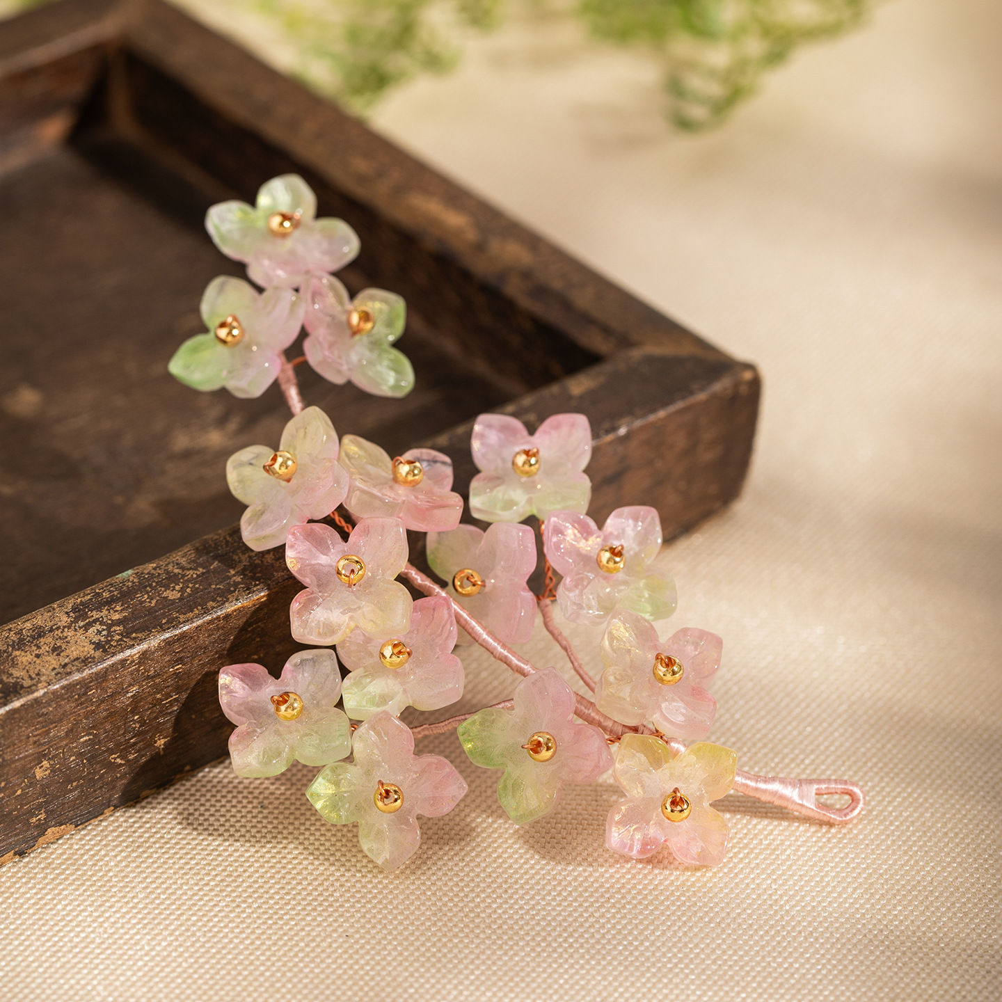 Hydrangea headpiece, ancient style Hanfu decoration, gentle Chinese-style hair accessory, new Chinese-style cheongsam headpiece accessory