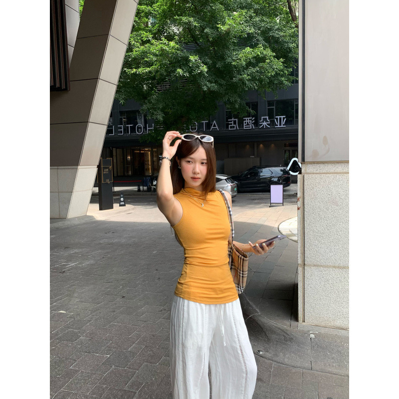 European-Style White Slim-Fit Half-High Collar Sleeveless Vest for Women, Summer Outerwear, 2026 New Model, Stunning Thai-Style Camisole European-Style White Slim-Fit Half-High Collar Sleeveless Vest for Women, Summer Outerwear, 2026 New Model, Stunning Thai-Style Camisole