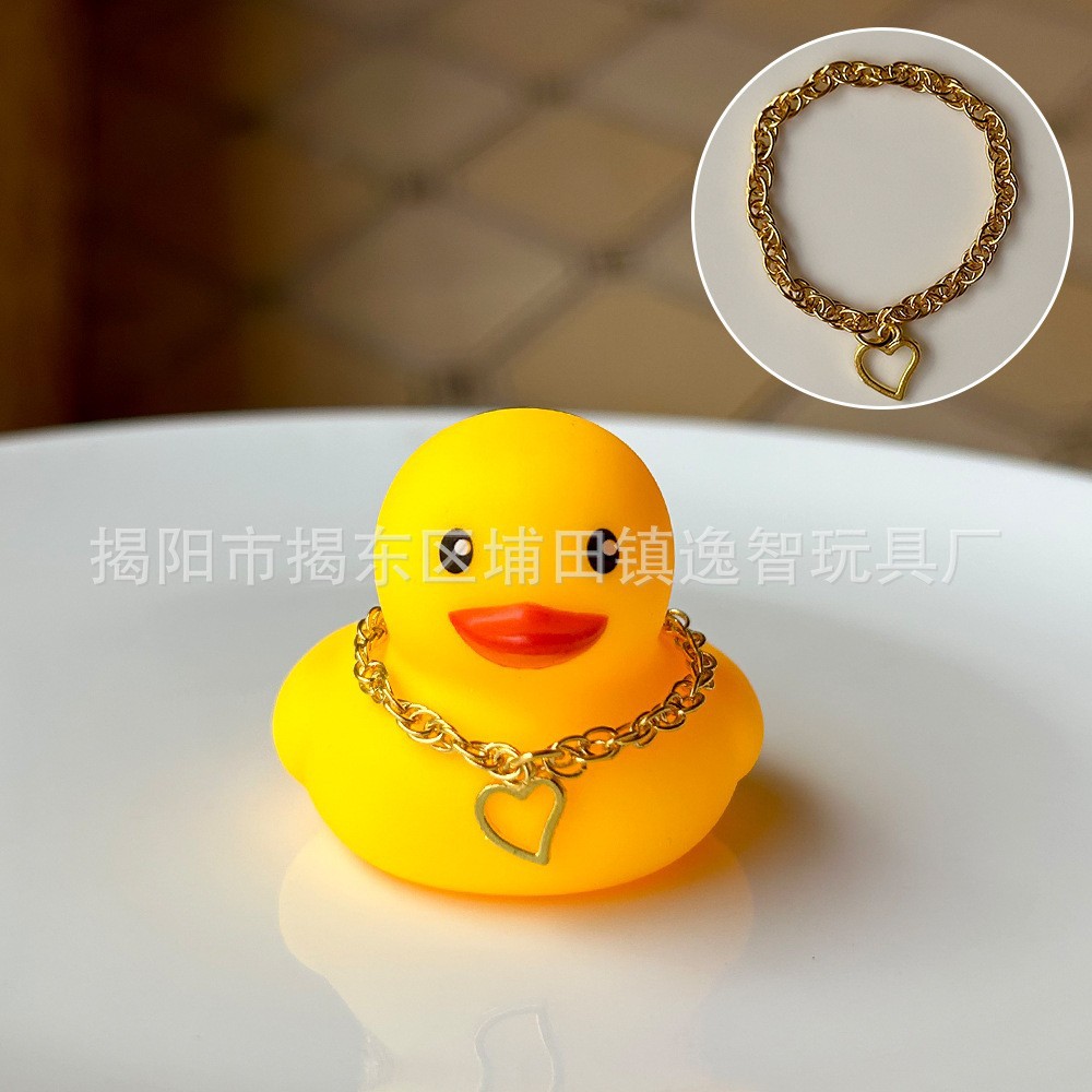 Accesorios de Juego Acuático Transfronterizos, Patito Amarillo, Sombrero de Ganso Blanco, Decoración de Bufanda, Juego de Regalo de Té con Leche y Limón Hecho a Mano. image 36