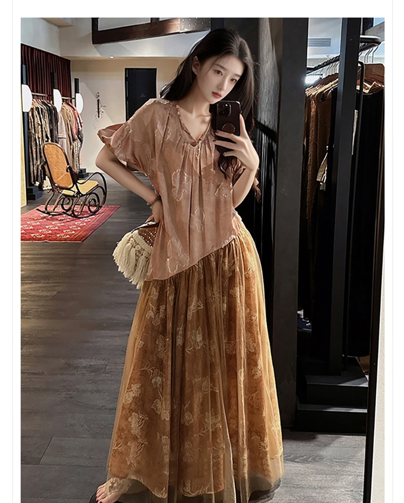 Váy maxi nữ phối hoa phong cách quốc gia cao cấp, chất rayon sang trọng, tay ngắn, thắt eo — Màu trắng, Màu mơ cà phê chi tiết 2