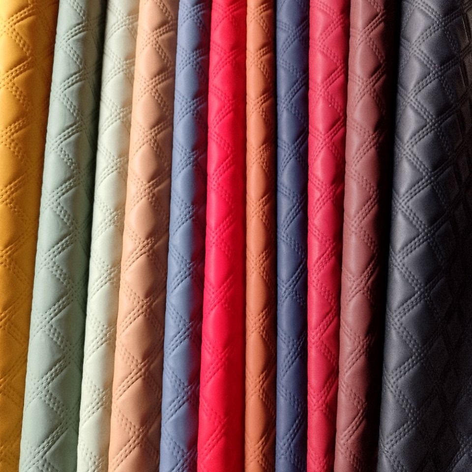 厂家现货批发环保箱包皮具面料 1.0拉毛底压花菱形格皮革