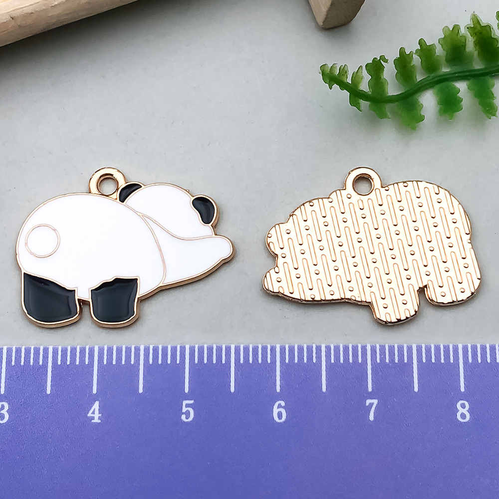 DIY dibujos animados panda bambú goteando aceite de aleación pendientes llavero animal colgante accesorios de joyería decoración de estilo chino