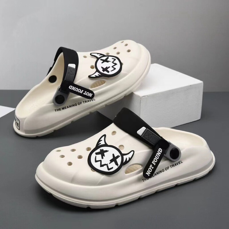 Hole Shoes Men's Summer New Fashionable Thick Sole Outwear Slippers Non-slip High-end Men's Sandals Beach Shoes Hole Shoes Men's Summer New Fashionable Thick Sole Outwear Slippers Non-slip High-end Men's Sandals Beach Shoes