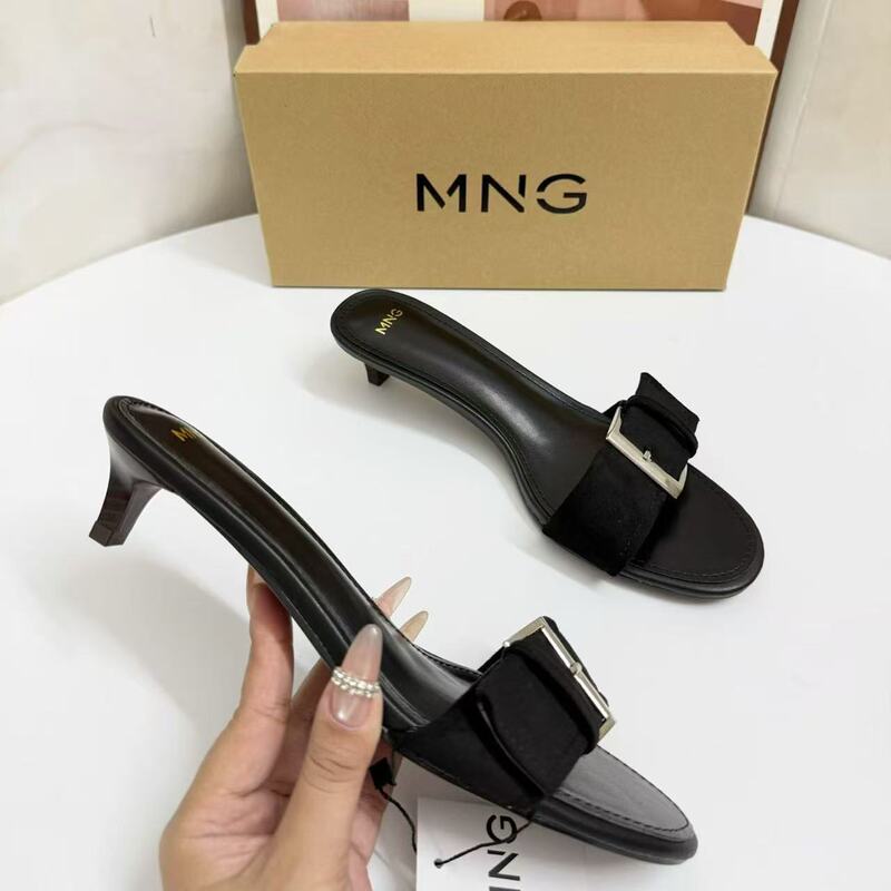 Stylish high-heeled sandals and slippers, 2026 summer new collection, brown square-toe design, exquisitely beautiful French-style high-heeled sandals for women Stylish high-heeled sandals and slippers, 2026 summer new collection, brown square-toe design, exquisitely beautiful French-style high-heeled sandals for women