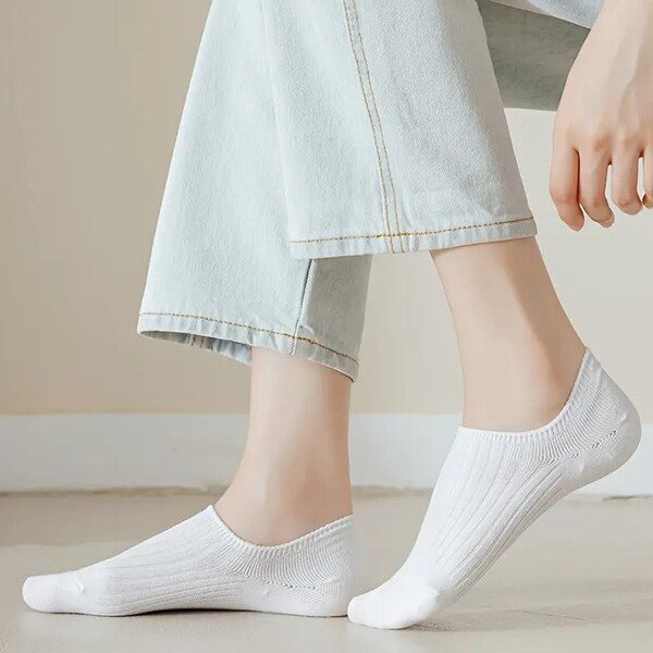 thin non-slip solid color socks