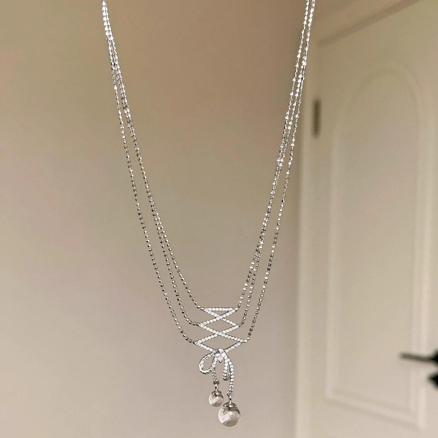 Silver Bowknot Beaded Necklace Elegant Transparent Collarbone Chain_voghion.com