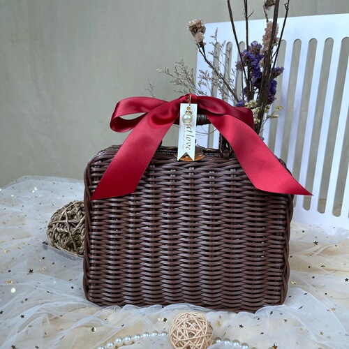 Rattan box, rattan suitcase, retro gift box, caramel color rattan box, wedding high-end men's accompaniment gift box
