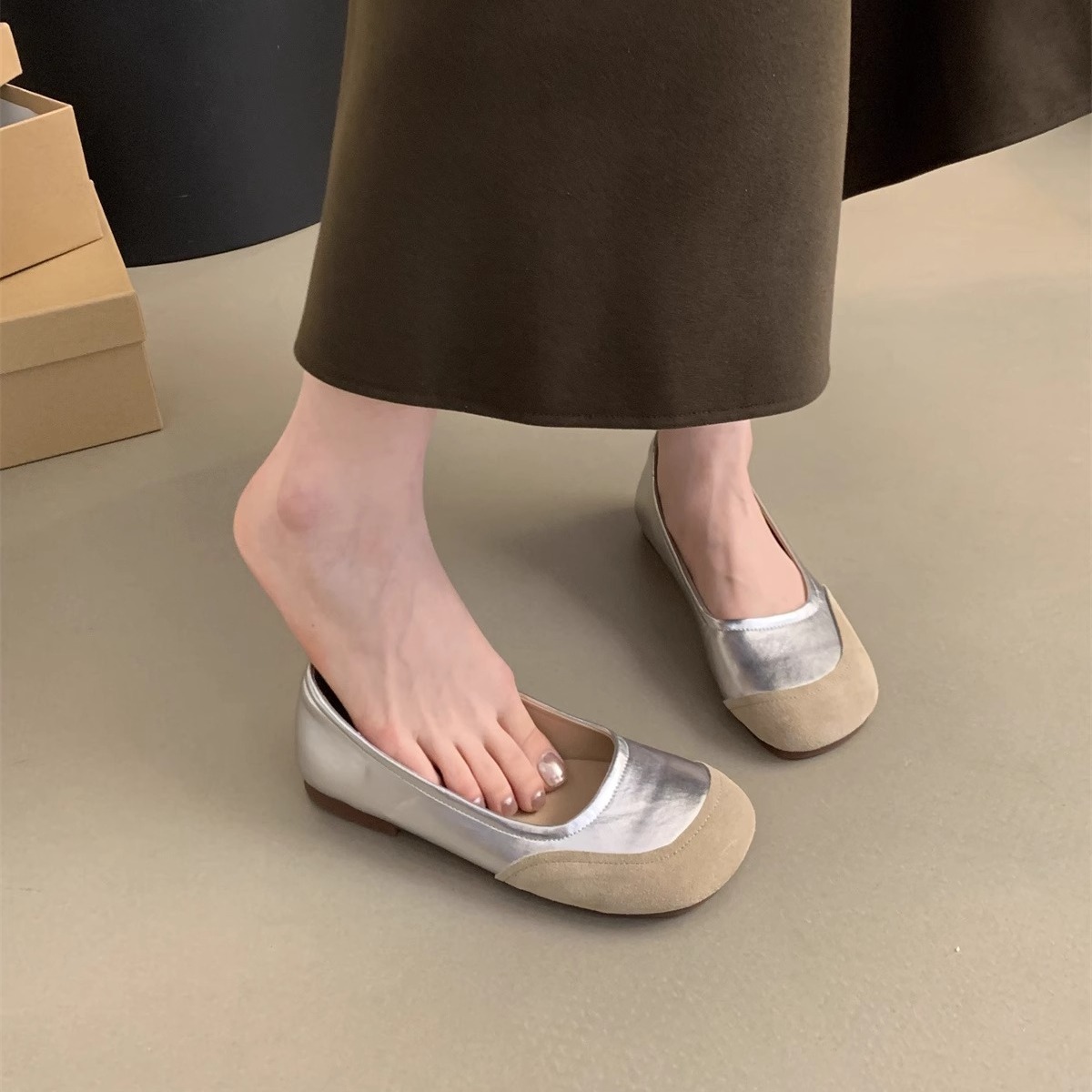 Retro cabeza redonda superficial zapatos de una sola mujer primavera y otoño nuevo estilo coreano de estilo francés de noche un pedazo de zapatos casuales Bean