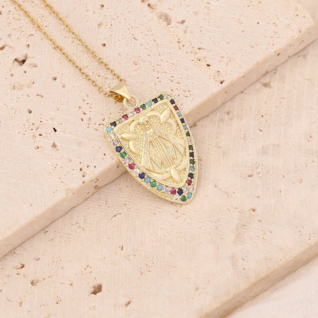 hollow Copper Zircon-Laid Necklace