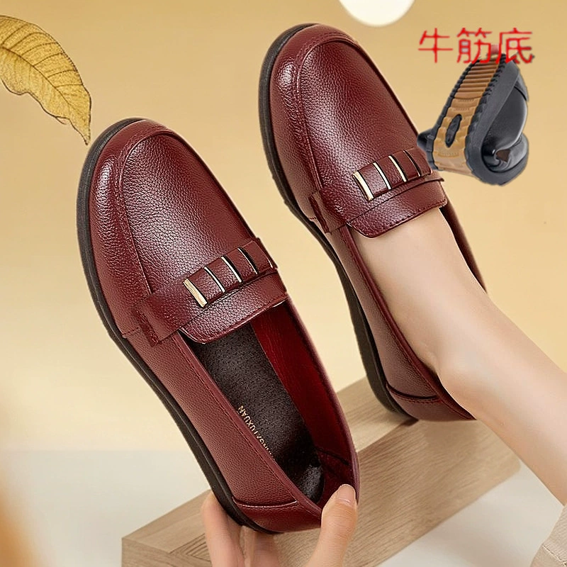 2025 новые туфли для мам, весенние и осенние модели, женская обувь среднего и пожилого возраста, удобные кожаные туфли среднего возраста, черные рабочие туфли на мягкой подошве.