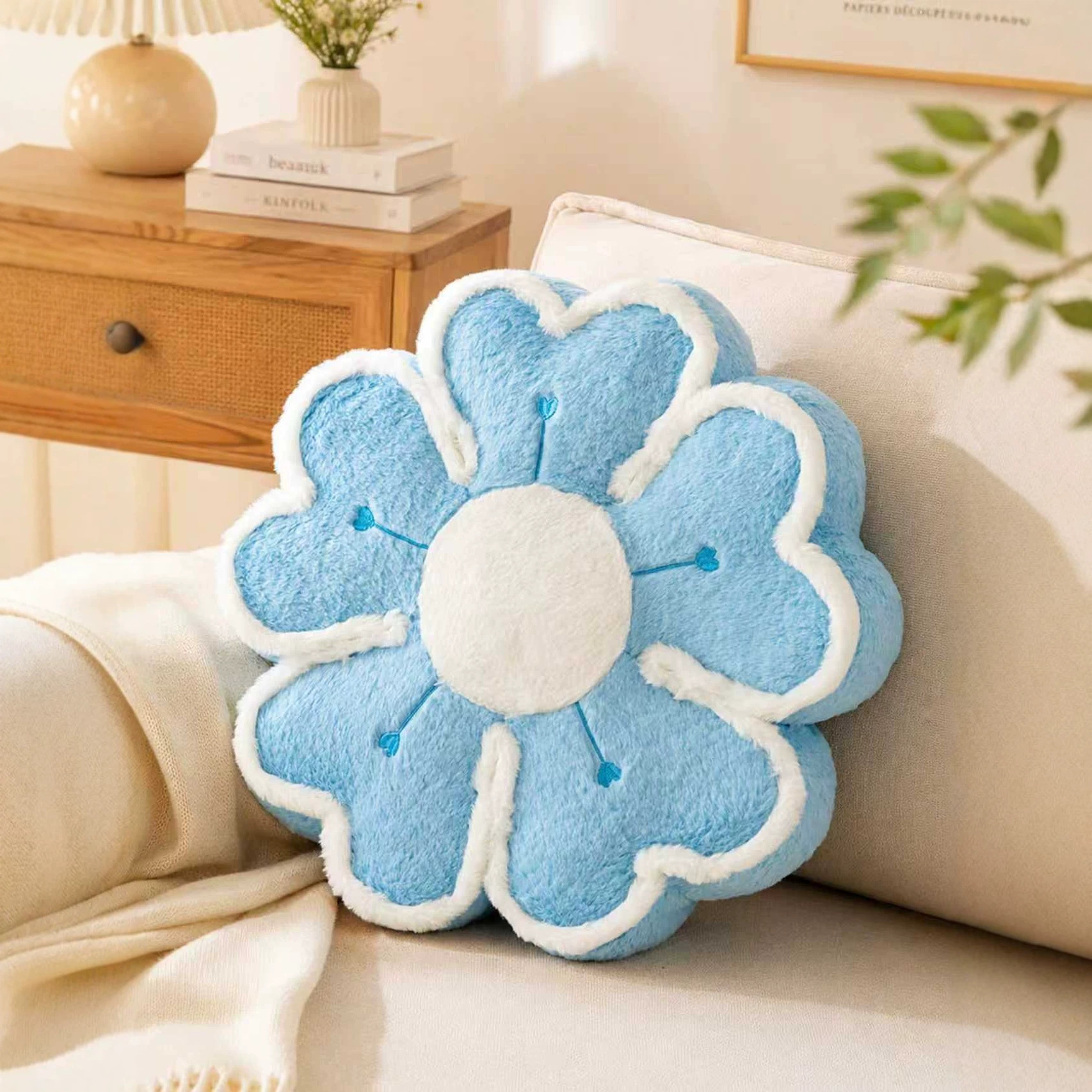 Three-Dimensional Flower-Shaped Cushion for Sofa, Living Room, Balcony, Sunflower-Shaped Bay Window Cushion, Light Luxury Headboard Cushion, Women's Pillow