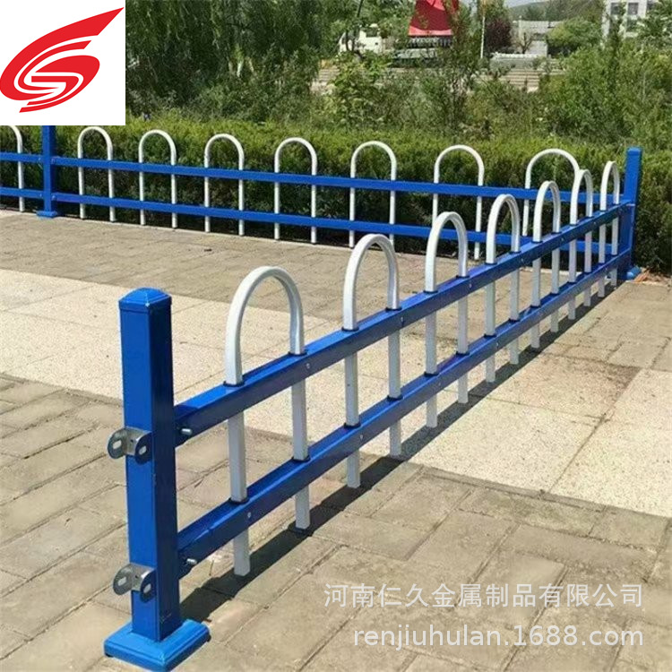 周口锌钢草坪护栏绿化铁围栏公园小区绿化带栅栏款式齐全