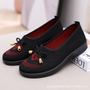 Old Beijing Cloth Shoes Women's New Spring and Summer Breathable Flying Woven Stepping Mesh Shoes Shallow Mouth Non-slip Middle-aged and Elderly Moms Shoes