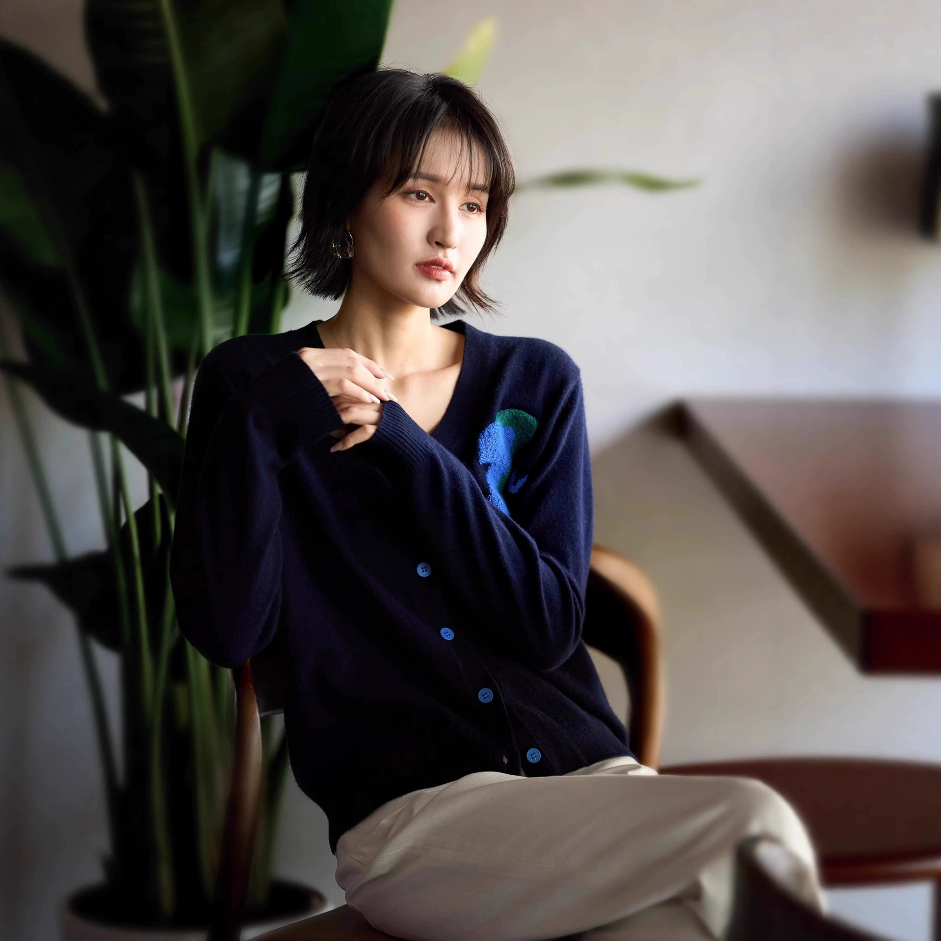 Cross-Border Japanese and Korean Style Autumn New Pony Embroidered Korean Style Simple Fashion Knitted Cardigan Top for Women