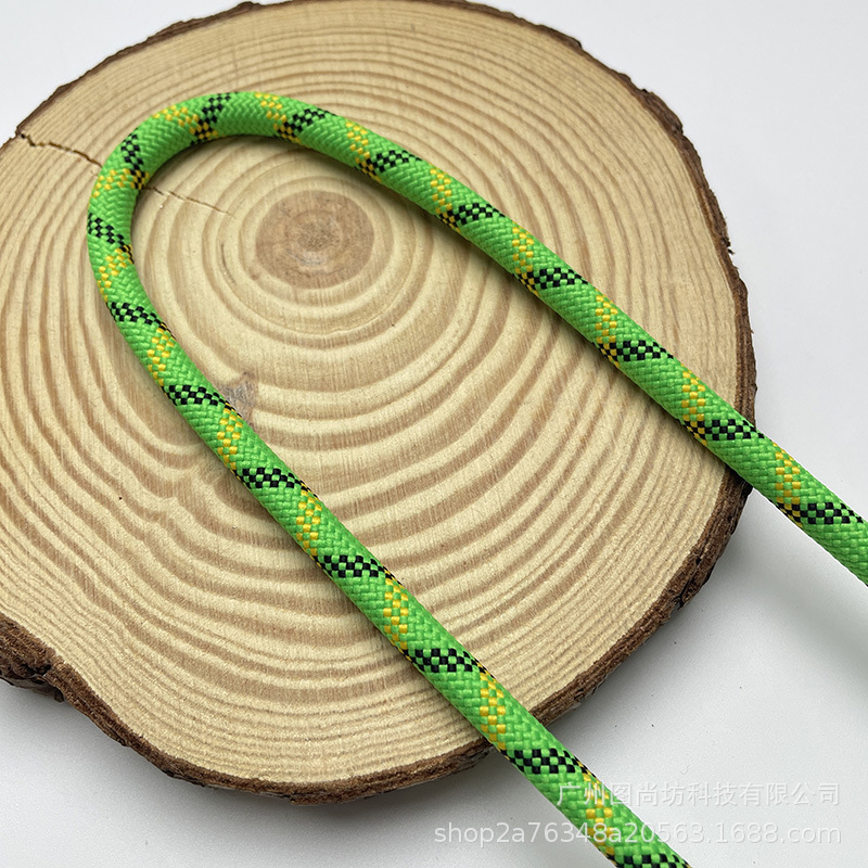 74 # 녹색 검정색 노란색