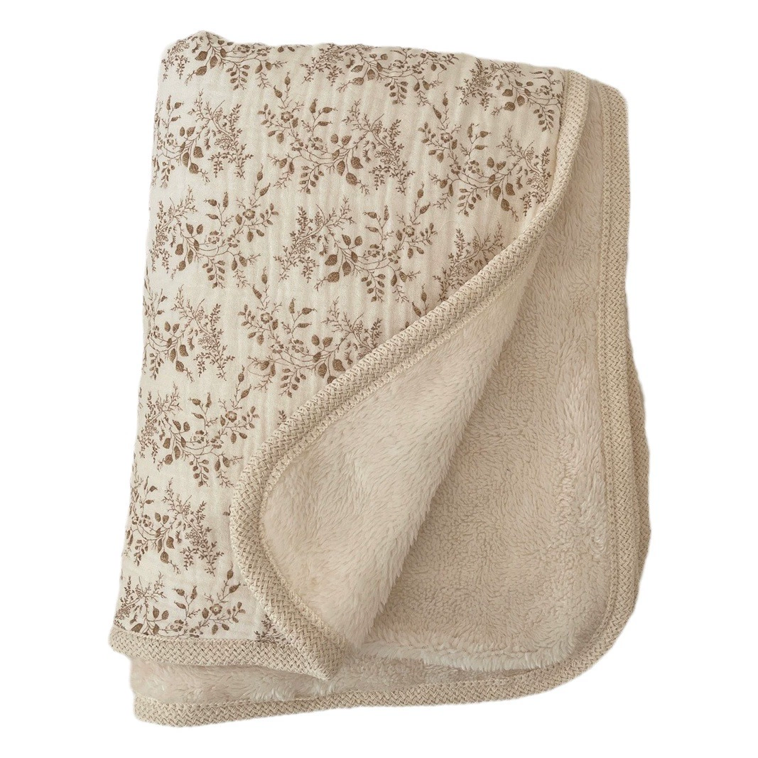 Ins Южная Корея Цветочная хлопчатобумажная пряжа Флисовое одеяло на флисовой подкладке Двустороннее Двухслойное хлопковое кружевное одеяло с крючком Детское одеяло Сумка-одеяло