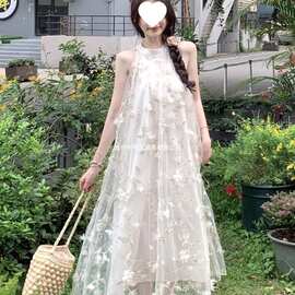 2-300斤大码立体花卉挂脖连衣裙女夏季新款超仙气质甜美初恋长裙i