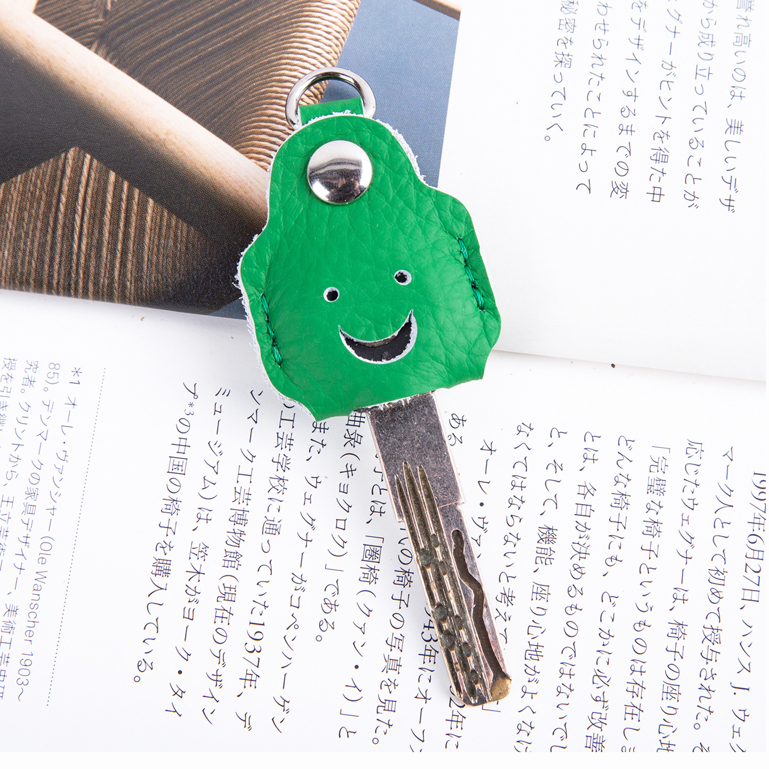 Export Import Creative Handmade Key Handle Cover Head Genuine Cowhide Household Electric Bicycle Room Door Key Protector