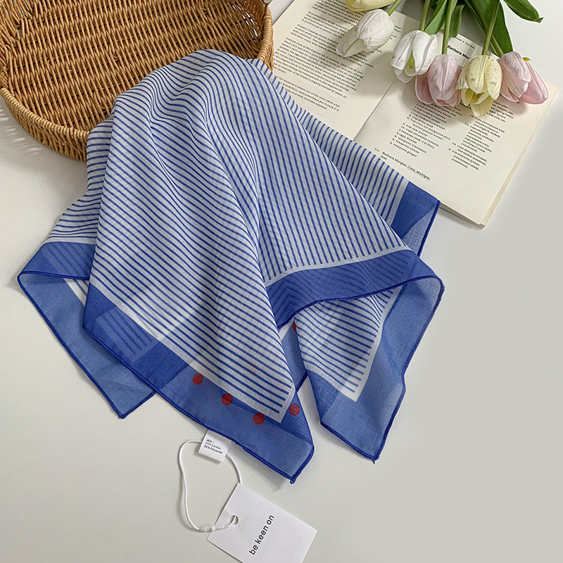 Pañuelo floral, estilo pastoral femenino de verano, nuevo estilo, bufanda fresca, bufanda de seda, bufanda cuadrada pequeña, bufanda de cuello de sentido avanzado