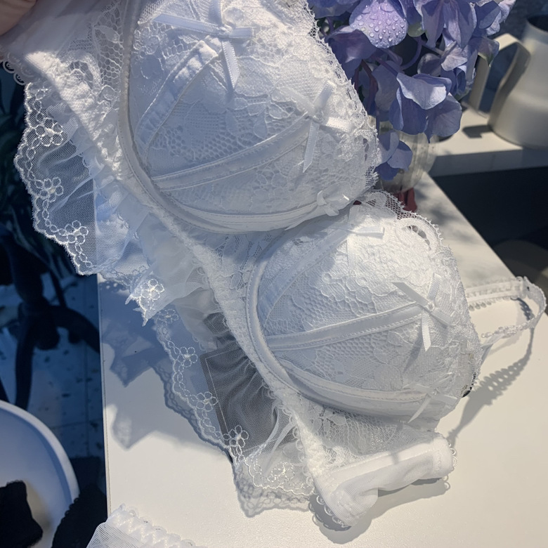 BA4C7344-1CFE-4DDB-AD98-A9AD80