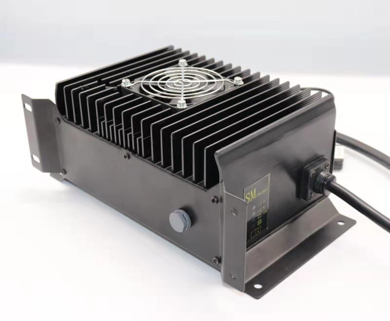 大功率电动汽车充电控制系统 电动叉车充电器 便携式智能充电机