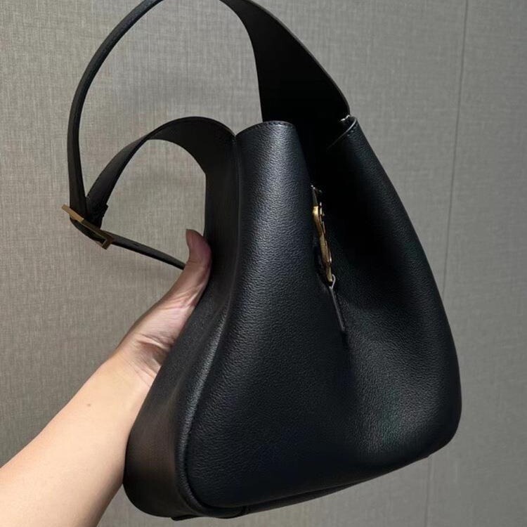 hobo Bag 2024 New Spring and Summer Fashion Versatile Bucket Bag Shoulder Handbag High-end Genuine Leather Cowhide Bag