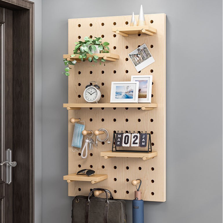 Agujero de madera maciza tablero colgante tablero rack de almacenamiento armario de pared entrada de la pared de entrada de almacenamiento de la pared