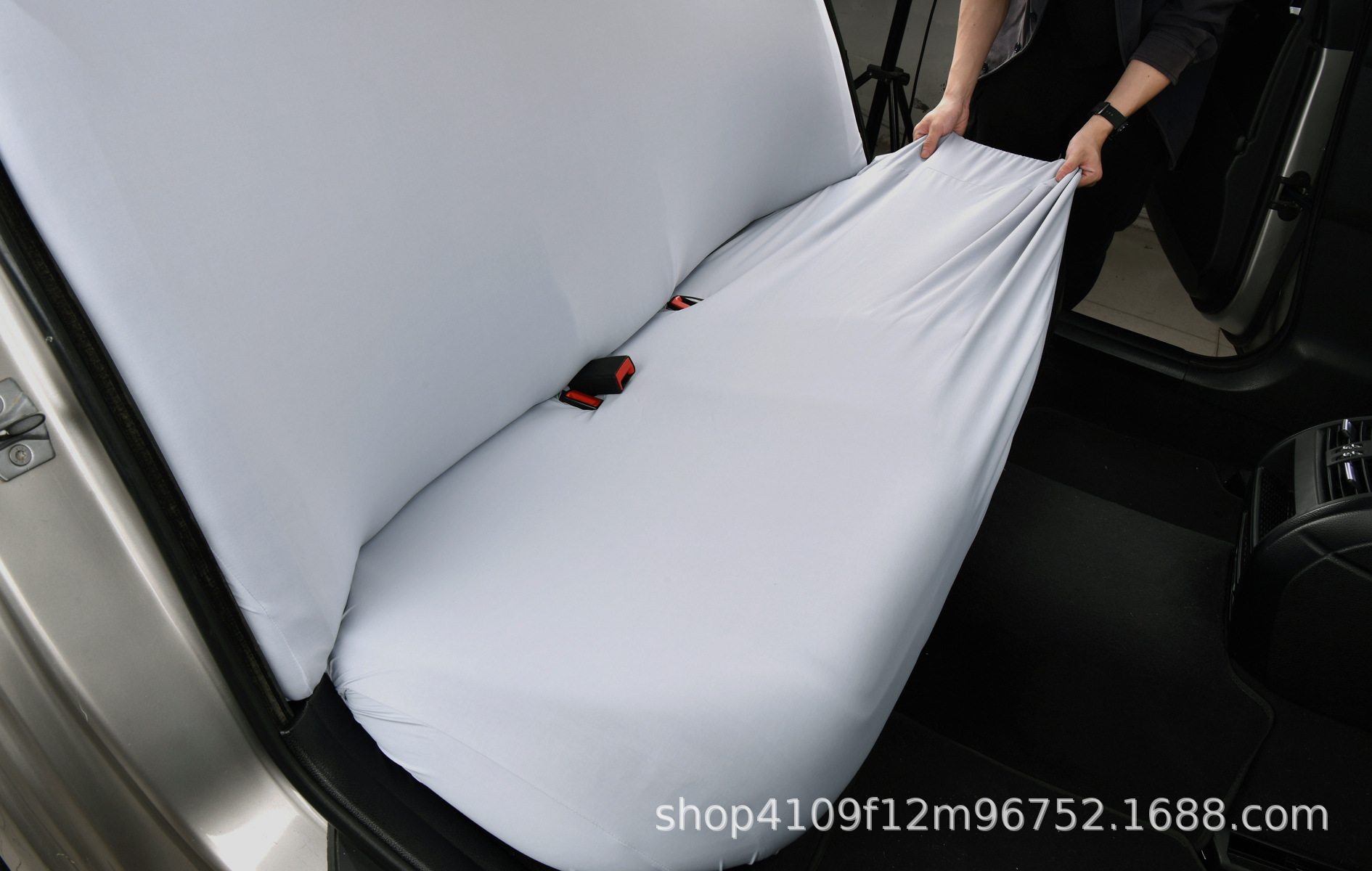 Ice Silk Cool Car Rear Seat Cover Elastic One-Piece Universal Car Seat Cushion Cover Fully Surrounded by Breathable Dustproof