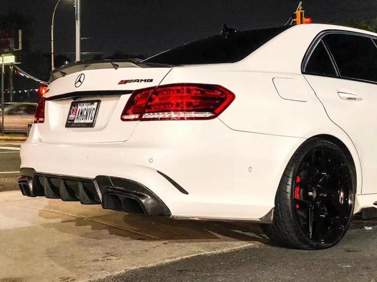 Suitable for Mercedes-Benz E-Class W212 Modification to E63 Front and Rear Bumpers, Carbon Fiber Front Lip, Side Skirts, Rear Lip, Rear Wing, and Hood