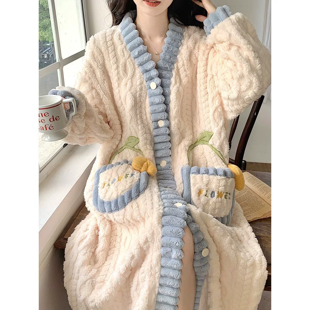 Демисезонная пижама, юбка из кораллового бархата, тёплое длинное милое махровое халатик, средняя длина