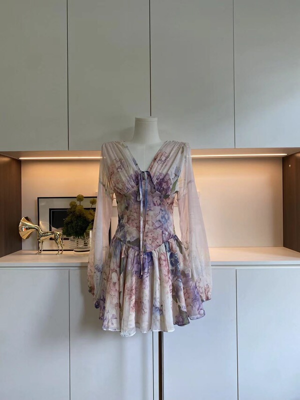 Temple Mai Very Spicy Wisteria Love: Free Shorts Wisteria Dress Women's Waist-Slimming Short Dress 2025