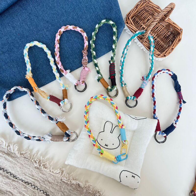 Popular on Xiaohongshu: Colorful Short Handmade Woven Cotton Phone Strap, Portable Keychain, Anti-Loss Phone Chain